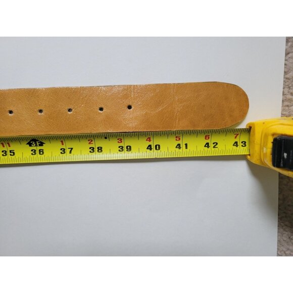 Vintage Womens Tan leather sequin belt Size Large silver buckle Boho Coastal - Picture 5 of 5
